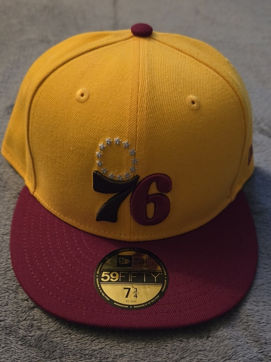 New Era Other - New Era 59Fifty Philadelphia 76ers Gold Burgundy Throwback Fitted Cap Size 7 3/4